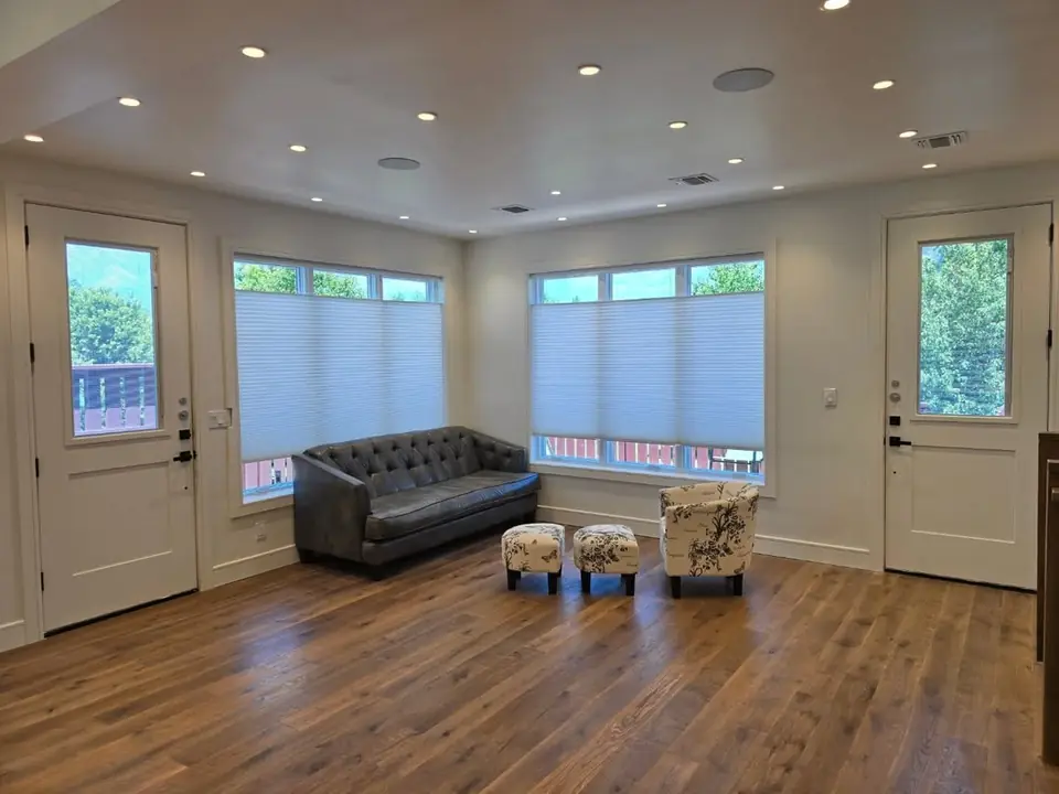 Cellular shades, living room by Elegant Window Fashion